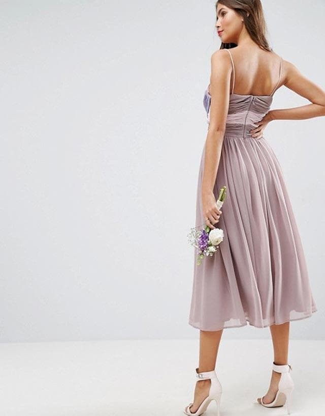 Foto 2 Vestido midi con diseño colour block fruncido de ASOS WEDDING